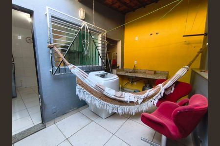 Casa de condomínio para alugar com 100m², 2 quartos e 2 vagas Casa de condomínio para alugar com 100m², 2 quartos e 2 vagasÁrea externa