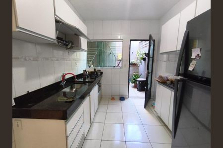 Casa de condomínio para alugar com 100m², 2 quartos e 2 vagas Casa de condomínio para alugar com 100m², 2 quartos e 2 vagasCozinha