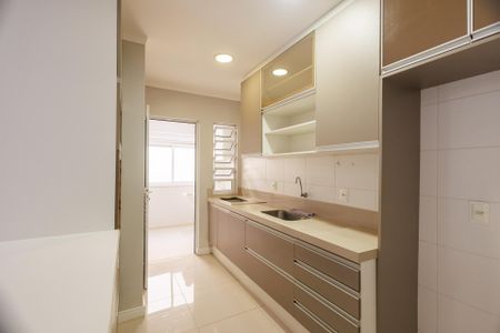 Apartamento para alugar com 78m², 2 quartos e 2 vagasCozinha