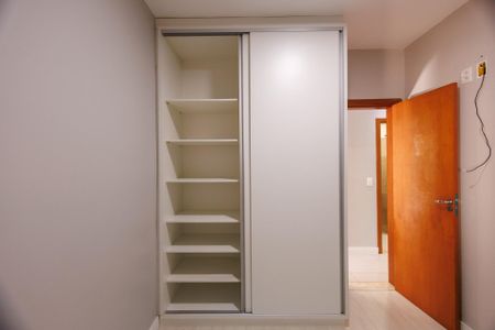Apartamento para alugar com 78m², 2 quartos e 2 vagasQuarto