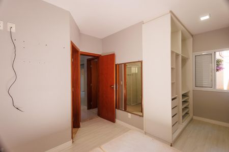 Suíte de apartamento para alugar com 2 quartos, 78m² em Jardim Bela Vista, Taubaté
