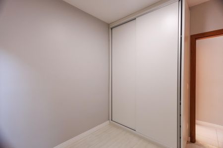 Apartamento para alugar com 78m², 2 quartos e 2 vagasQuarto