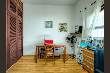 Casa para alugar com 140m², 3 quartos e 3 vagas Casa para alugar com 140m², 3 quartos e 3 vagasQuarto 1