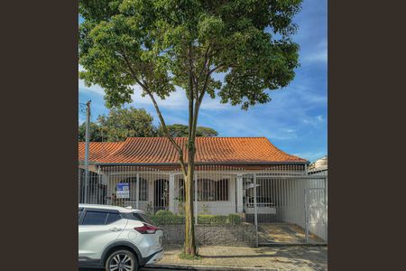 Casa para alugar com 140m², 3 quartos e 3 vagas Casa para alugar com 140m², 3 quartos e 3 vagasFachada com Plaquinha Instalada