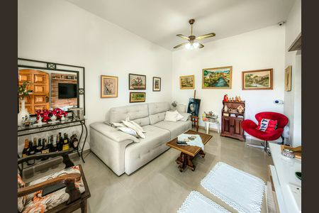 Sala de casa à venda com 3 quartos, 140m² em Cidade Dutra, São Paulo