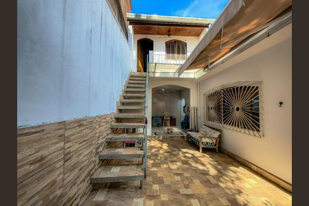 Casa para alugar com 140m², 3 quartos e 3 vagas Casa para alugar com 140m², 3 quartos e 3 vagasQuintal