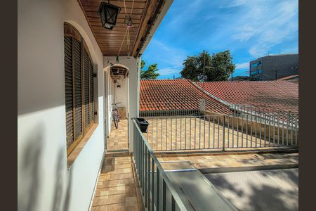 Casa para alugar com 140m², 3 quartos e 3 vagas Casa para alugar com 140m², 3 quartos e 3 vagasTerraço