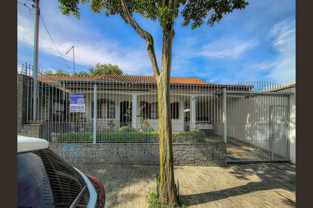Casa para alugar com 140m², 3 quartos e 3 vagas Casa para alugar com 140m², 3 quartos e 3 vagasFachada com Plaquinha Instalada