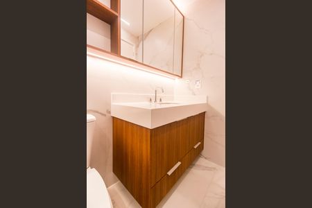Apartamento para alugar com 53m², 1 quarto e 1 vaga Apartamento para alugar com 53m², 1 quarto e 1 vagaBanheiro da Suíte