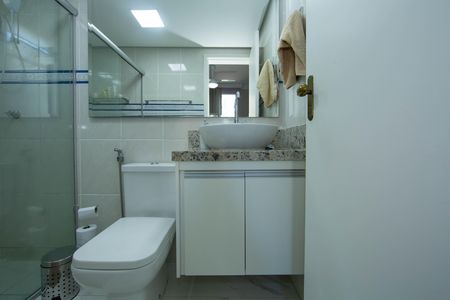 Apartamento à venda com 87m², 4 quartos e 2 vagasBANHEIRO1