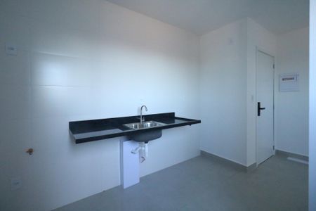 Apartamento à venda com 99m², 2 quartos e 2 vagas Apartamento à venda com 99m², 2 quartos e 2 vagasCozinha e Área de Serviço