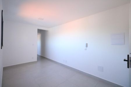 Apartamento à venda com 99m², 2 quartos e 2 vagas Apartamento à venda com 99m², 2 quartos e 2 vagasSala