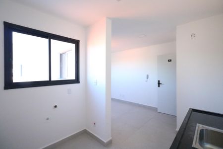 Apartamento à venda com 99m², 2 quartos e 2 vagas Apartamento à venda com 99m², 2 quartos e 2 vagasCozinha e Área de Serviço