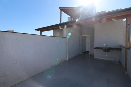Apartamento à venda com 99m², 2 quartos e 2 vagas Apartamento à venda com 99m², 2 quartos e 2 vagasCobertura