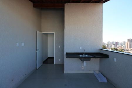 Apartamento à venda com 99m², 2 quartos e 2 vagas Apartamento à venda com 99m², 2 quartos e 2 vagasCobertura