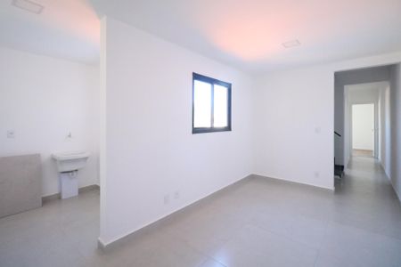 Apartamento à venda com 99m², 2 quartos e 2 vagas Apartamento à venda com 99m², 2 quartos e 2 vagasSala