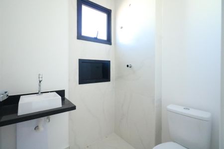 Apartamento à venda com 99m², 2 quartos e 2 vagas Apartamento à venda com 99m², 2 quartos e 2 vagasBanheiro da Suíte