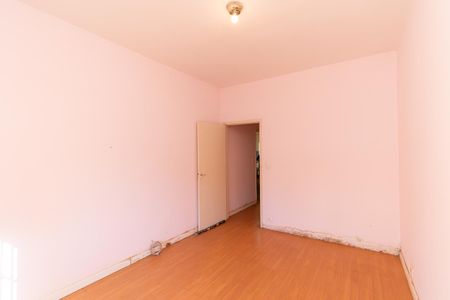 Quarto 2 de casa à venda com 3 quartos, 323m² em Vila Ivone, São Paulo