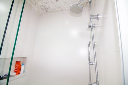 Apartamento à venda com 77m², 2 quartos e 1 vaga Apartamento à venda com 77m², 2 quartos e 1 vagaBanheiro da Suíte 1