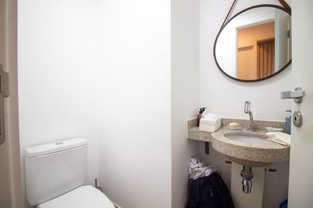 Apartamento à venda com 77m², 2 quartos e 1 vaga Apartamento à venda com 77m², 2 quartos e 1 vagaLavabo