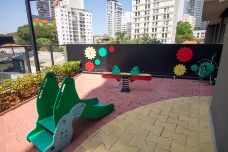 Apartamento à venda com 77m², 2 quartos e 1 vaga Apartamento à venda com 77m², 2 quartos e 1 vagaÁrea comum - Playground