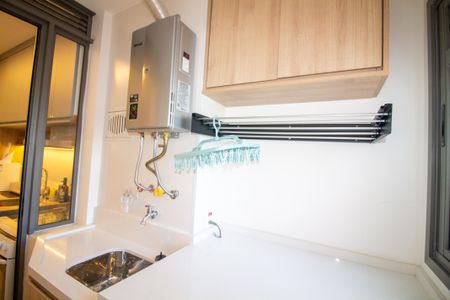 Apartamento à venda com 77m², 2 quartos e 1 vaga Apartamento à venda com 77m², 2 quartos e 1 vagaÁrea de Serviço