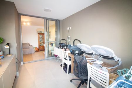 Apartamento à venda com 77m², 2 quartos e 1 vaga Apartamento à venda com 77m², 2 quartos e 1 vagaVaranda