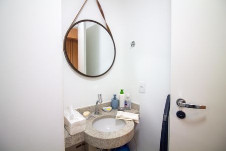 Apartamento à venda com 77m², 2 quartos e 1 vaga Apartamento à venda com 77m², 2 quartos e 1 vagaLavabo