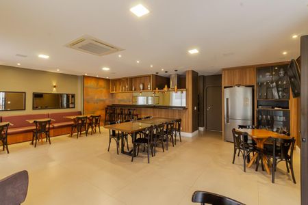 Apartamento para alugar com 200m², 4 quartos e 2 vagas Apartamento para alugar com 200m², 4 quartos e 2 vagasÁrea comum - Salão de festas