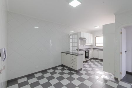Apartamento para alugar com 200m², 4 quartos e 2 vagas Apartamento para alugar com 200m², 4 quartos e 2 vagasCozinha
