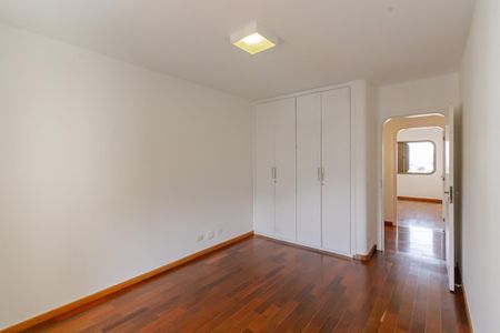 Apartamento para alugar com 200m², 4 quartos e 2 vagas Apartamento para alugar com 200m², 4 quartos e 2 vagasSuíte 3
