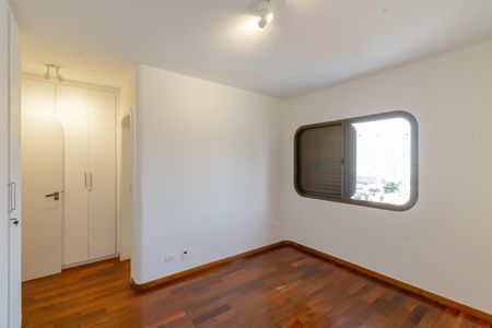 Apartamento para alugar com 200m², 4 quartos e 2 vagas Apartamento para alugar com 200m², 4 quartos e 2 vagasSuíte 1
