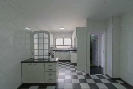 Apartamento para alugar com 200m², 4 quartos e 2 vagas Apartamento para alugar com 200m², 4 quartos e 2 vagasCozinha