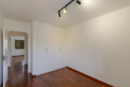 Apartamento para alugar com 200m², 4 quartos e 2 vagas Apartamento para alugar com 200m², 4 quartos e 2 vagasQuarto 1
