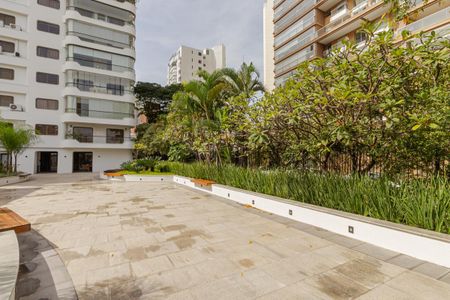 Apartamento para alugar com 200m², 4 quartos e 2 vagas Apartamento para alugar com 200m², 4 quartos e 2 vagasÁrea comum