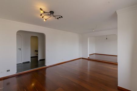 Apartamento para alugar com 200m², 4 quartos e 2 vagas Apartamento para alugar com 200m², 4 quartos e 2 vagasSala