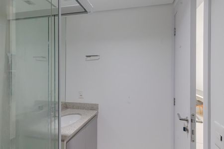 Banheiro de apartamento para alugar com 1 quarto, 35m² em Planalto Paulista, São Paulo