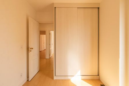 Apartamento à venda com 107m², 3 quartos e 2 vagasQuarto 2