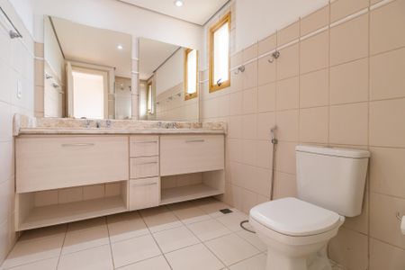 Apartamento à venda com 107m², 3 quartos e 2 vagasBanheiro da Suíte