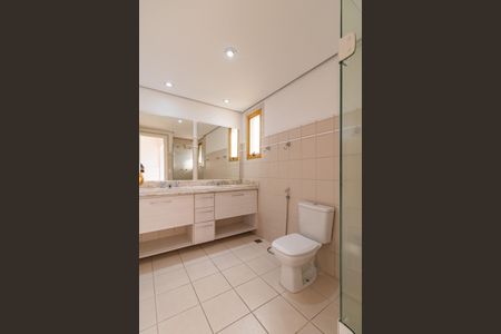Apartamento à venda com 107m², 3 quartos e 2 vagasBanheiro da Suíte