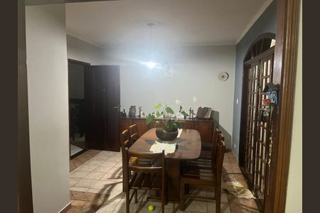 Casa à venda com 3 quartos, 147m² em Vila Guaraciaba, Santo André