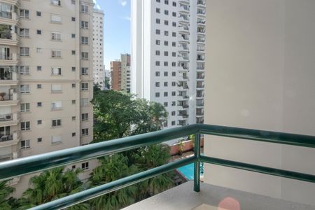 Apartamento à venda com 65m², 2 quartos e 1 vaga Apartamento à venda com 65m², 2 quartos e 1 vagaVaranda
