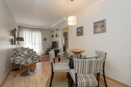Apartamento à venda com 65m², 2 quartos e 1 vaga Apartamento à venda com 65m², 2 quartos e 1 vagaSala