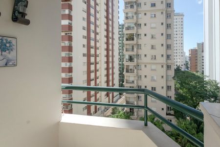 Apartamento à venda com 65m², 2 quartos e 1 vaga Apartamento à venda com 65m², 2 quartos e 1 vagaVaranda