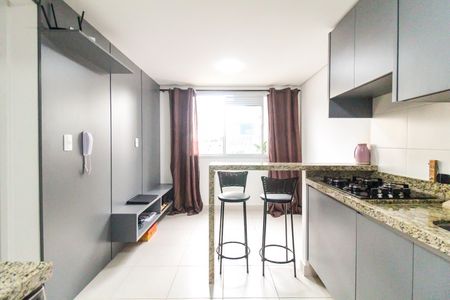 Sala/Cozinha de apartamento para alugar com 2 quartos, 32m² em Fazenda Aricanduva, São Paulo