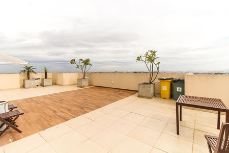 Apartamento à venda com 32m², 2 quartos e sem vaga Apartamento à venda com 32m², 2 quartos e sem vagaTerraço