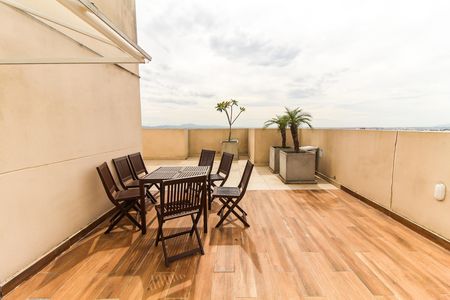 Apartamento à venda com 32m², 2 quartos e sem vaga Apartamento à venda com 32m², 2 quartos e sem vagaTerraço