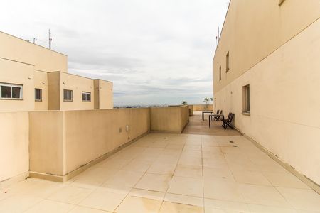 Apartamento à venda com 32m², 2 quartos e sem vaga Apartamento à venda com 32m², 2 quartos e sem vagaTerraço