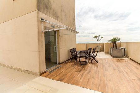 Apartamento à venda com 32m², 2 quartos e sem vaga Apartamento à venda com 32m², 2 quartos e sem vagaTerraço