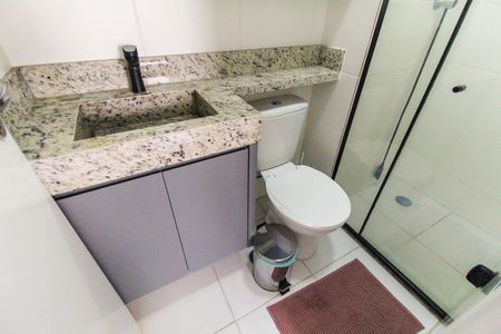 Apartamento à venda com 32m², 2 quartos e sem vaga Apartamento à venda com 32m², 2 quartos e sem vagaBanheiro